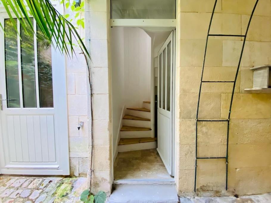 Le Logis Des Templiers Vieux Port Apartment La Rochelle  Bagian luar foto