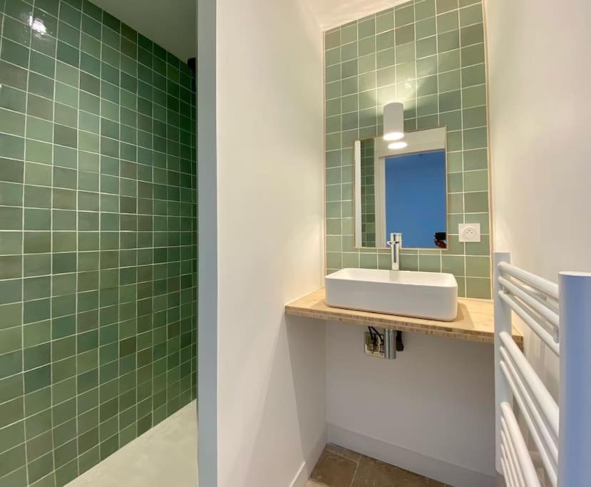 Le Logis Des Templiers Vieux Port Apartment La Rochelle  Bagian luar foto